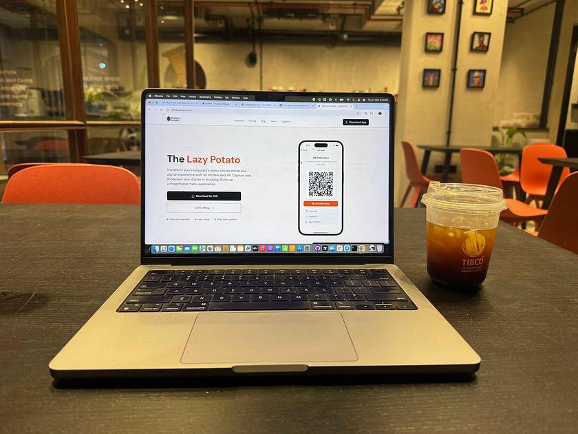 Why I’m Building a QR Code Menu App in 2025